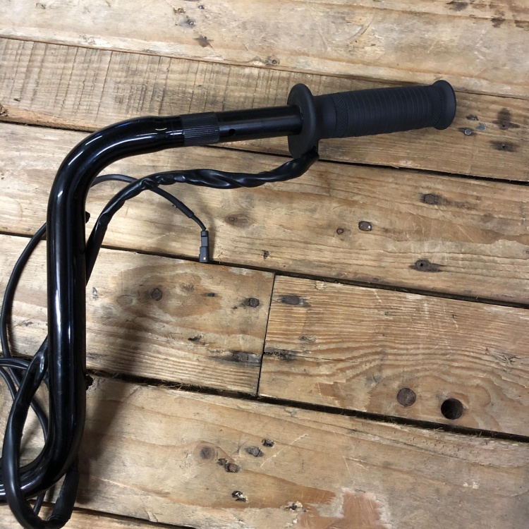 Indian Scout Black Handlebars with Indian Heated Grips